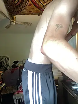 XanderOzzz online show from June 7, 2026, 3:49 pm