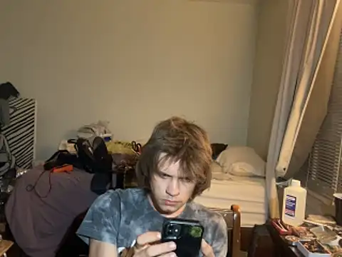 XanderOzzz online show from June 17, 2026, 5:54 am