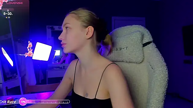 Snapshot of Ammi_bliss chatting on October 6, 2025, 3:15 am Ammi bliss online show from October 6, 2025, 3:15 am