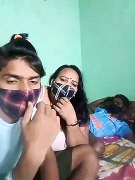 LoveOnStream online show from October 15, 2025, 4:51 pm