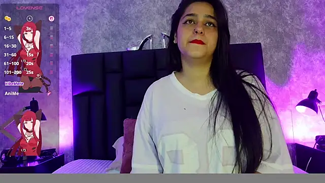 crystaldarliing online show from April 3, 2026, 6:17 pm