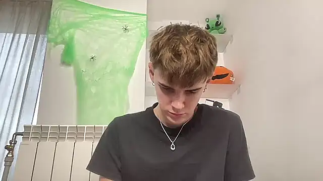 Milk Guy online show from October 28, 2025, 12:52 pm