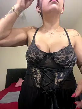 Vamanda05 online show from October 6, 2025, 11:13 pm