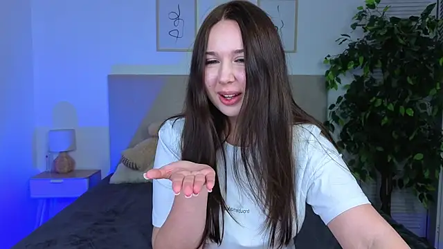 Blush Beauty   online show from April 16, 2026, 9:39 pm