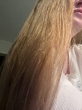 DeniMilkyyyyy online show from March 10, 2026, 7:52 pm