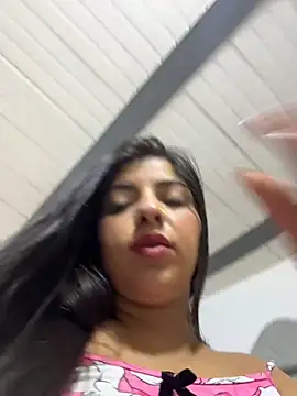 Isaa-Sweet online show from March 15, 2026, 2:01 pm