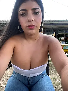 Isaa-Sweet online show from March 16, 2026, 3:05 pm