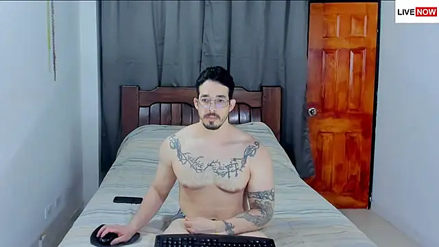 Hunter Hoott online show from March 27, 2026, 12:38 am