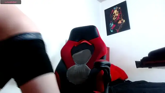 Snapshot of Codyknightt chatting on October 31, 2025, 12:06 pm Codyknightt online show from October 31, 2025, 12:06 pm