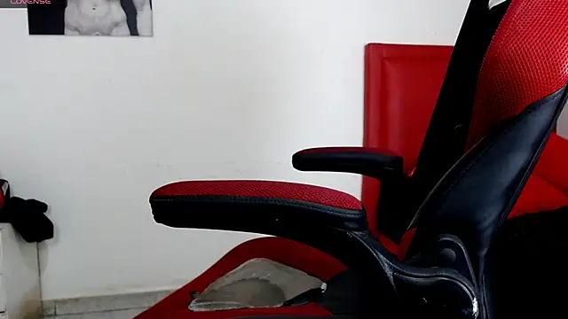 Snapshot of Codyknightt chatting on November 12, 2025, 1:00 pm Codyknightt online show from November 12, 2025, 1:00 pm