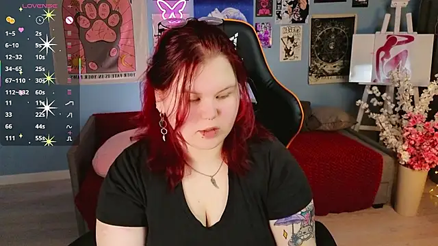 fillisfox  online show from March 29, 2026, 7:08 am