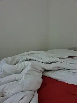 Snapshot of Michou02xXx chatting on September 28, 2025, 7:03 am Michou02xXx online show from September 28, 2025, 7:03 am