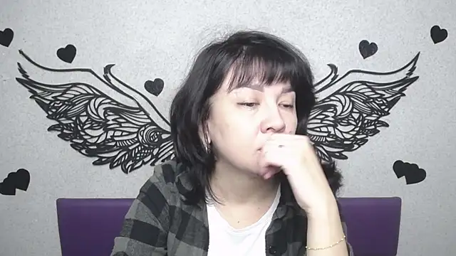 SelenaFly online show from October 9, 2025, 5:05 am