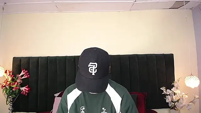 Snapshot of jhos_padill chatting on February 19, 2026, 1:29 pm jhos padill online show from February 19, 2026, 1:29 pm