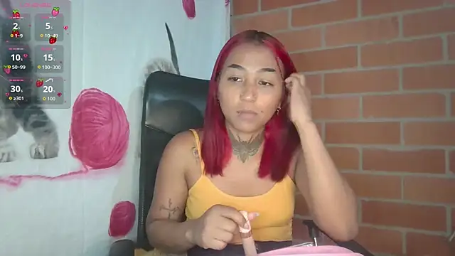 kitty moon1 online show from October 22, 2025, 11:04 pm