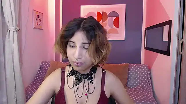 Snapshot of VenusMist chatting on October 29, 2025, 7:26 pm VenusMist online show from October 29, 2025, 7:26 pm