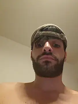 young swisscouple online show from April 15, 2026, 10:21 pm