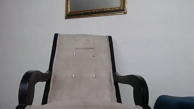 Snapshot of Angeliicaxx chatting on September 19, 2025, 2:02 am Angeliicaxx online show from September 19, 2025, 2:02 am