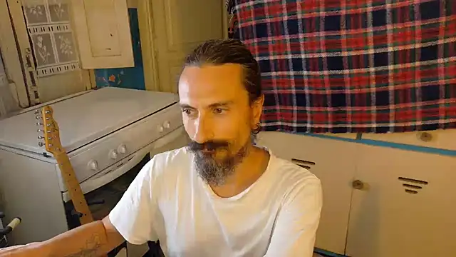 Snapshot of Mrkurt86 chatting on July 8, 2026, 7:40 pm Mrkurt86 online show from July 8, 2026, 7:40 pm