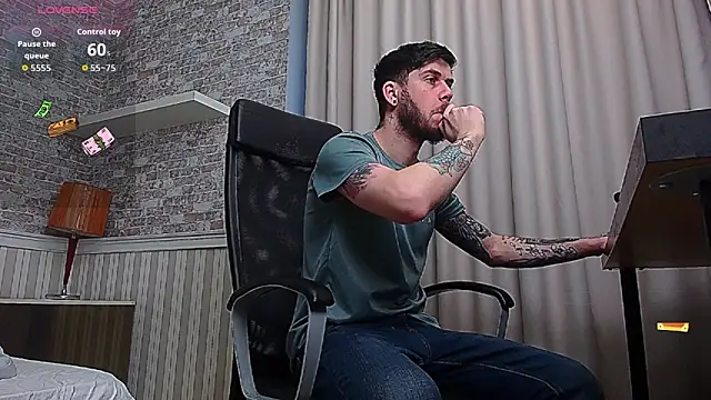 Snapshot of JonahShaw chatting on February 5, 2026, 5:34 am JonahShaw online show from February 5, 2026, 5:34 am