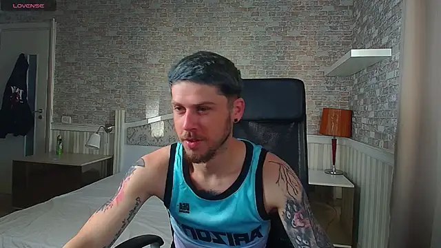JonahShaw online show from May 30, 2026, 4:09 am