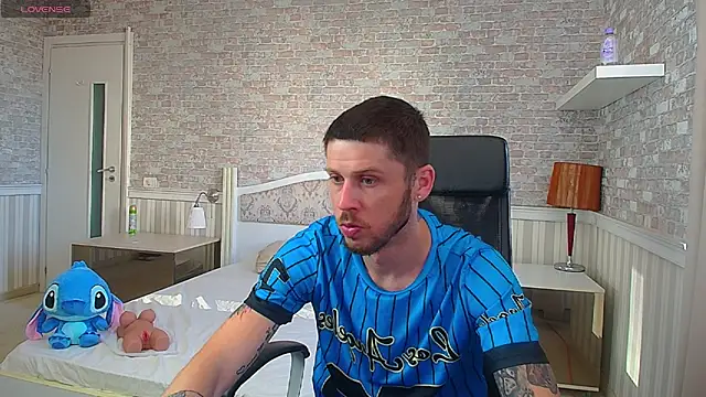 JonahShaw online show from July 11, 2026, 4:48 am