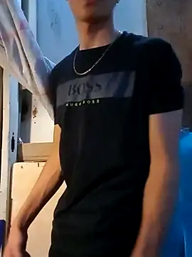 Snapshot of LUISSLEONN0958 chatting on September 30, 2025, 8:25 pm LUISSLEONN0958 online show from September 30, 2025, 8:25 pm