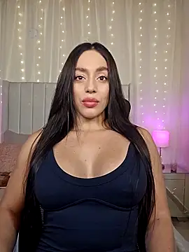 Snapshot of AriadnaTaylor chatting on February 3, 2026, 8:14 pm AriadnaTaylor online show from February 3, 2026, 8:14 pm