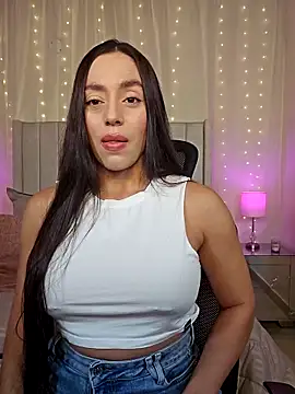 Snapshot of AriadnaTaylor chatting on March 3, 2026, 8:15 pm AriadnaTaylor online show from March 3, 2026, 8:15 pm