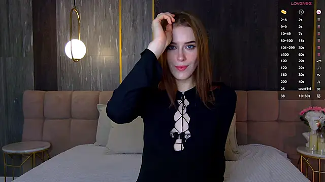Snapshot of FrancesDay chatting on October 9, 2025, 5:38 am FrancesDay online show from October 9, 2025, 5:38 am