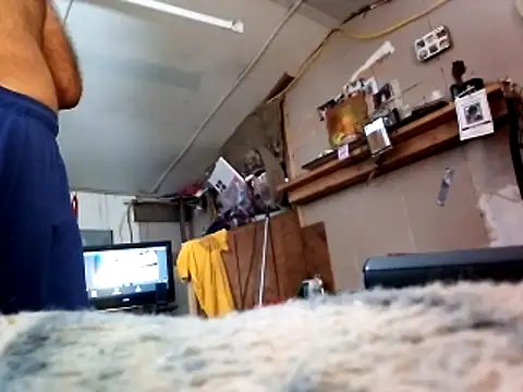 Snapshot of Southerngent1979 chatting on October 25, 2025, 6:46 pm Southerngent1979 online show from October 25, 2025, 6:46 pm