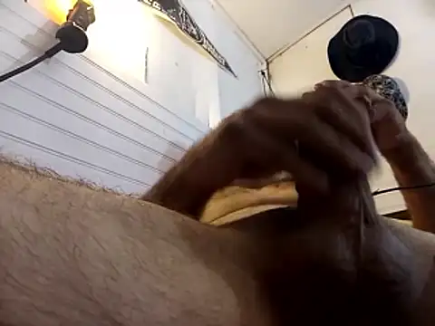 Snapshot of Southerngent1979 chatting on November 2, 2025, 5:43 am Southerngent1979 online show from November 2, 2025, 5:43 am