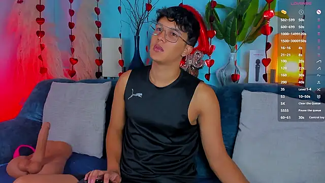 Leo Savage  online show from February 3, 2026, 3:26 am