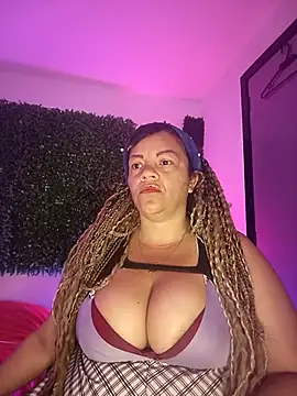 Snapshot of Eva_Luxei chatting on October 22, 2025, 10:59 am Eva Luxei online show from October 22, 2025, 10:59 am