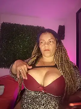 Snapshot of Eva_Luxei chatting on November 1, 2025, 1:29 am Eva Luxei online show from November 1, 2025, 1:29 am