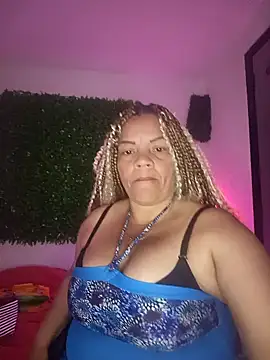 Snapshot of Eva_Luxei chatting on November 8, 2025, 12:16 pm Eva Luxei online show from November 8, 2025, 12:16 pm