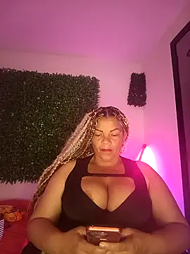 Snapshot of Eva_Luxei chatting on November 15, 2025, 12:23 pm Eva Luxei online show from November 15, 2025, 12:23 pm