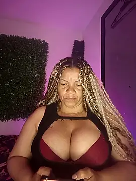 Snapshot of Eva_Luxei chatting on November 28, 2025, 5:10 am Eva Luxei online show from November 28, 2025, 5:10 am