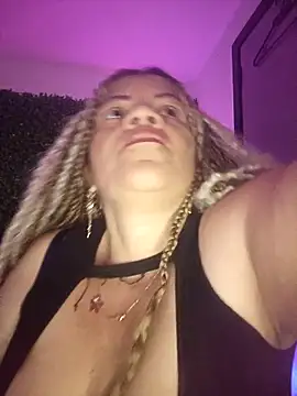 Snapshot of Eva_Luxei chatting on November 30, 2025, 5:11 am Eva Luxei online show from November 30, 2025, 5:11 am