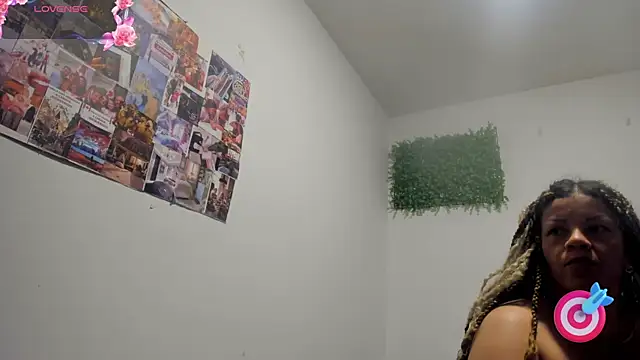 Snapshot of Eva_Luxei chatting on January 16, 2026, 7:51 pm Eva Luxei online show from January 16, 2026, 7:51 pm