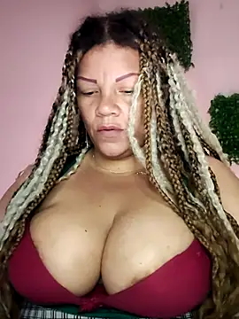 Snapshot of Eva_Luxei chatting on February 3, 2026, 6:51 am Eva Luxei online show from February 3, 2026, 6:51 am