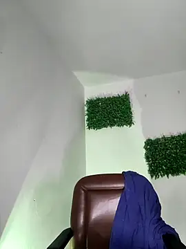 Snapshot of Eva_Luxei chatting on February 21, 2026, 4:35 am Eva Luxei online show from February 21, 2026, 4:35 am