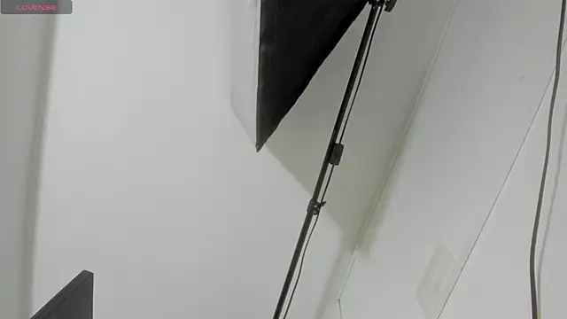 yulitza1025 online show from December 18, 2025, 11:38 am