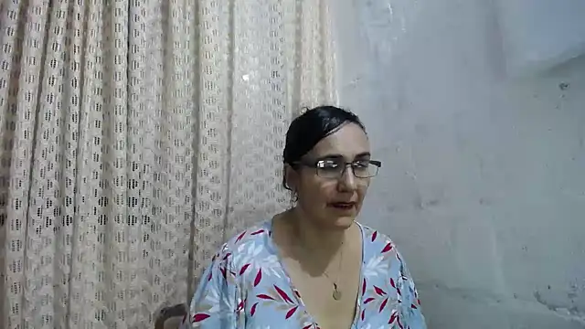 Snapshot of gabbyparker_ chatting on November 11, 2025, 11:38 pm gabbyparker online show from November 11, 2025, 11:38 pm