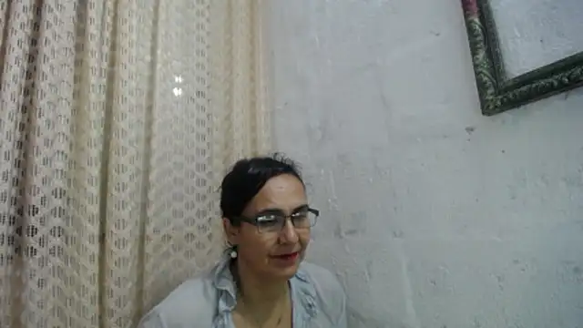 Snapshot of gabbyparker_ chatting on January 8, 2026, 12:24 am gabbyparker online show from January 8, 2026, 12:24 am