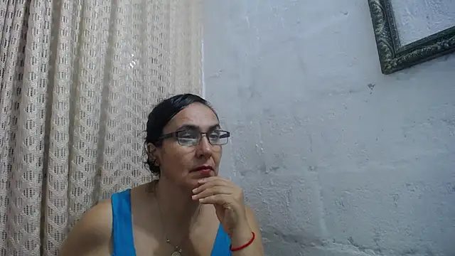 gabbyparker  online show from February 26, 2026, 12:42 am