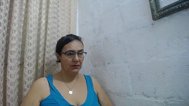 gabbyparker  online show from June 6, 2026, 7:35 am