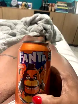 ju muniz01 online show from October 8, 2025, 3:26 am