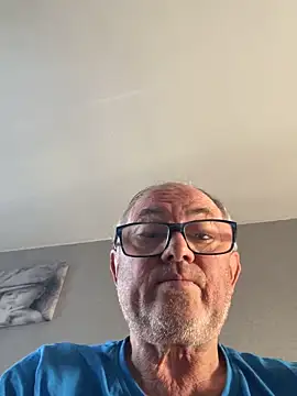 naughtygrandad1 online show from May 10, 2026, 7:02 am