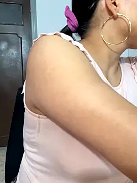 Rouse69  online show from December 4, 2025, 8:23 am